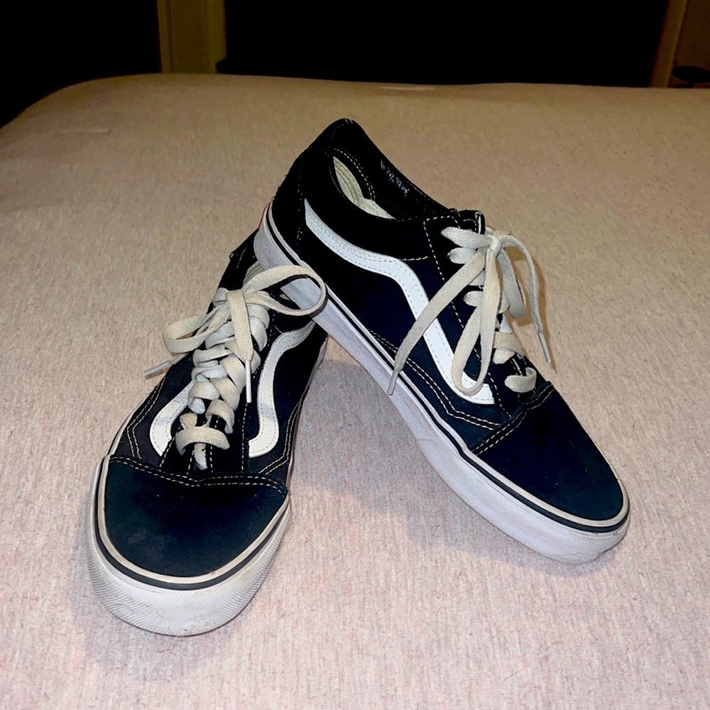 Cute black & white vans
